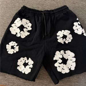 DENIM TEARS COTTON WREATH SHORT BLACK SMALL NEW